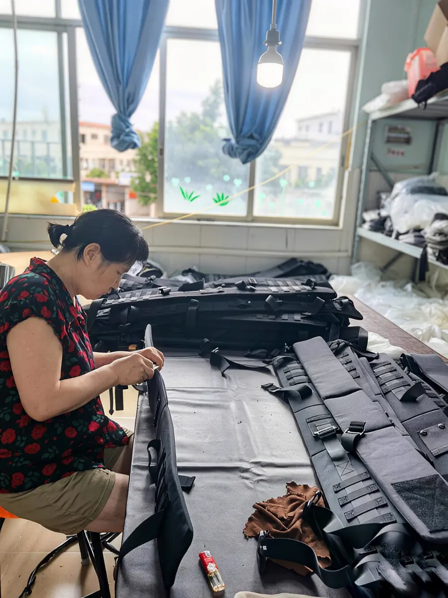 Quality Check at our Shiling partner factory - SoarBest OEM ODM bags